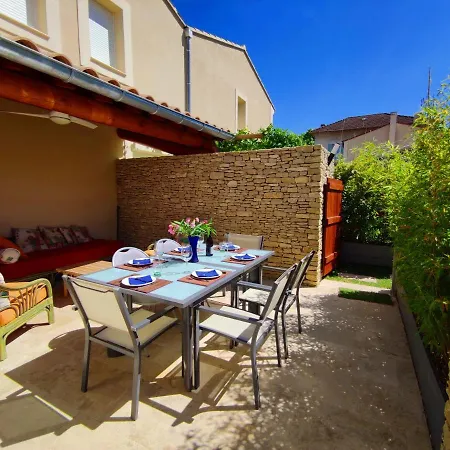 Au Murmure De La Sorgue Holiday home *