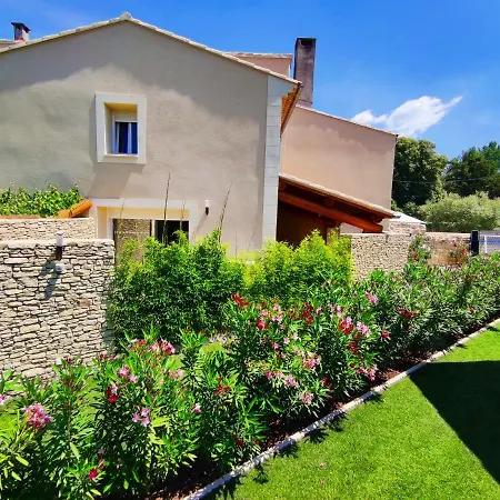 Holiday home Au Murmure De La Sorgue