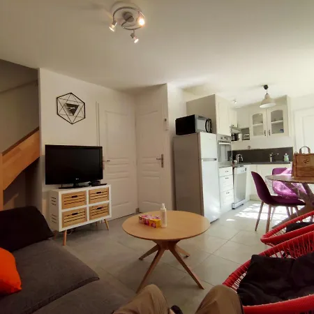 Au Murmure De La Sorgue Holiday home