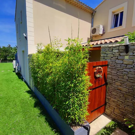 Holiday home Au Murmure De La Sorgue *
