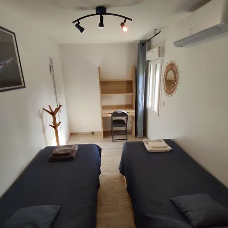 Holiday home Au Murmure De La Sorgue *