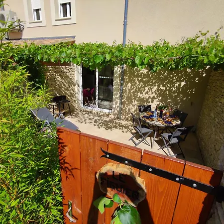 Au Murmure De La Sorgue