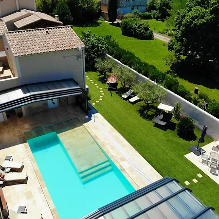 Au Murmure De La Sorgue Holiday home L'Isle-sur-la-Sorgue